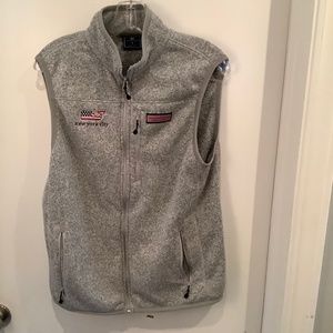 Vineyard Vines heather grey vest